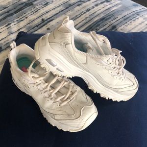 Skechers Sz 7-1/2 Air Cooled Memory Foam Womens Sneakers